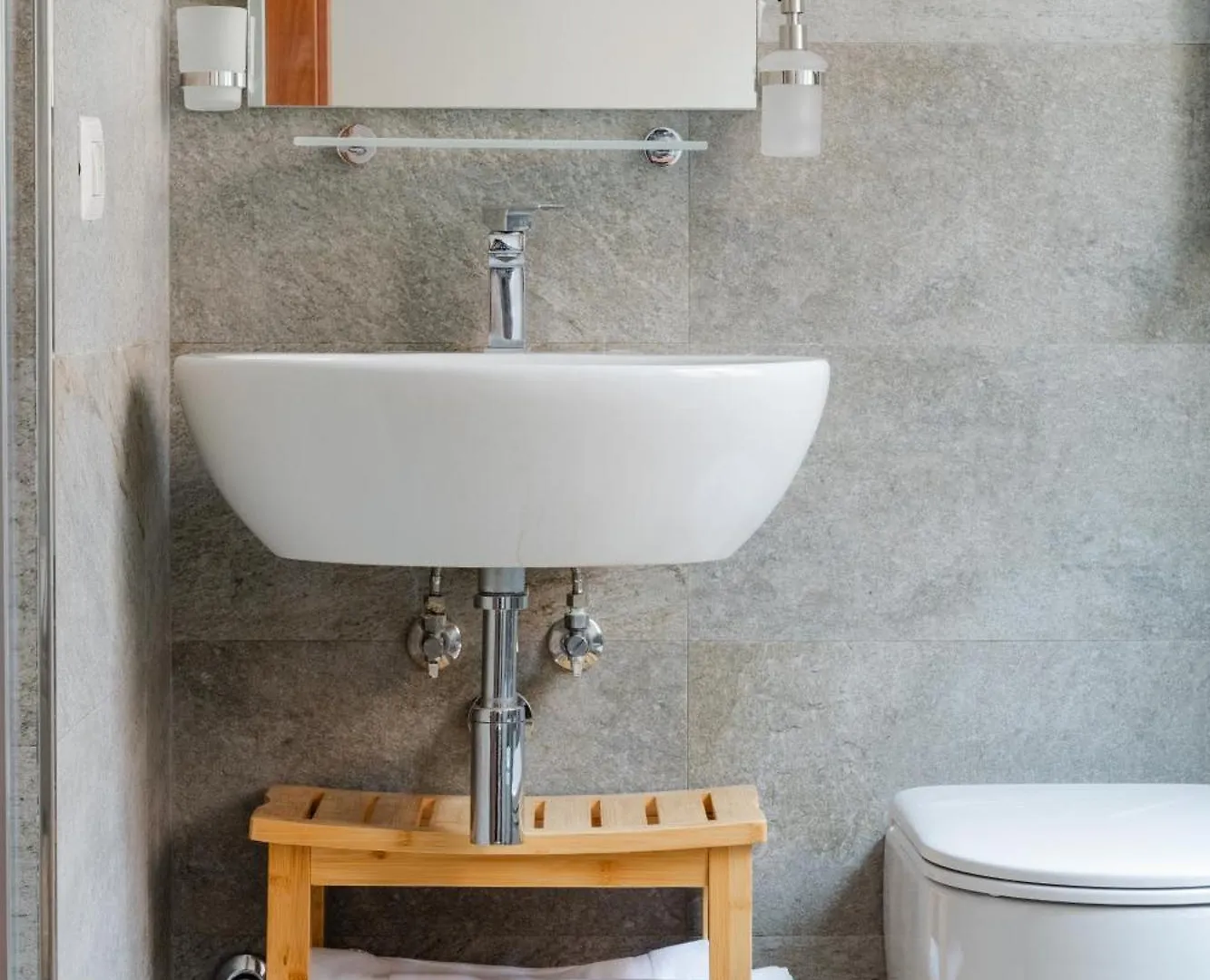 Fun Home Rome Apartment